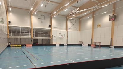 Liikuntahalli puolikas sali, lohkot 1-2 muu käyttö